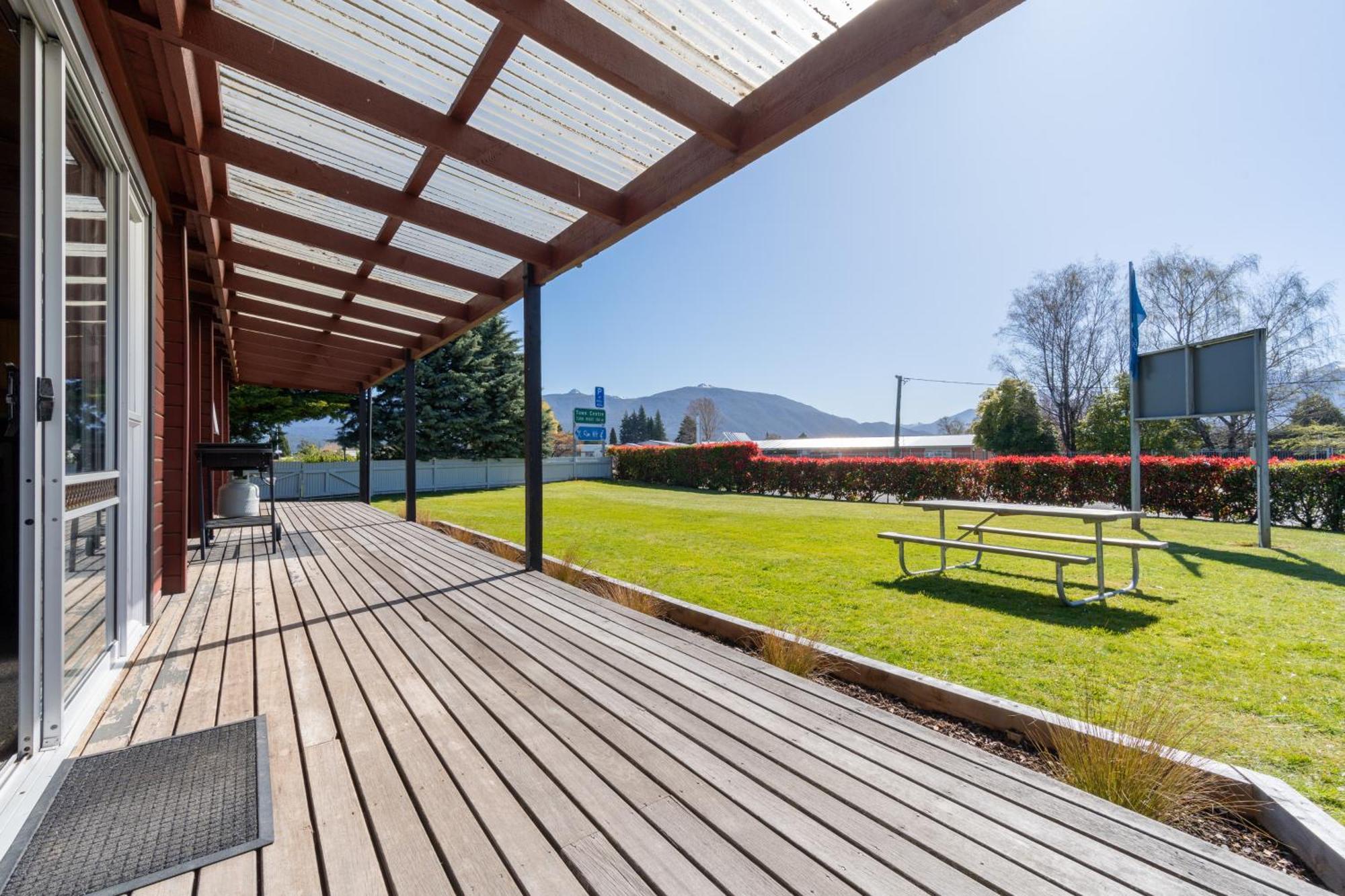 Te Anau Top 10 Holiday Park And Motels מראה חיצוני תמונה