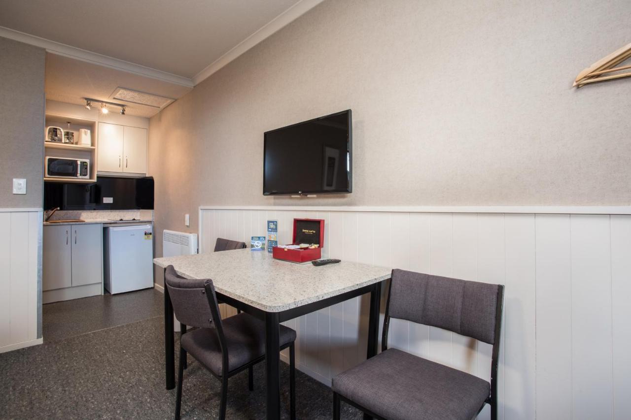 Te Anau Top 10 Holiday Park And Motels מראה חיצוני תמונה
